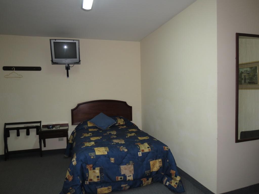 Hotel Plaza Mayor Lima Bilik gambar