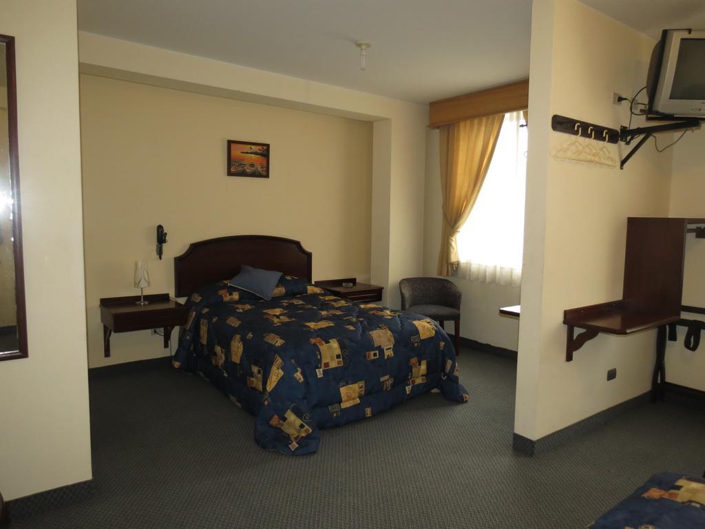 Hotel Plaza Mayor Lima Bilik gambar