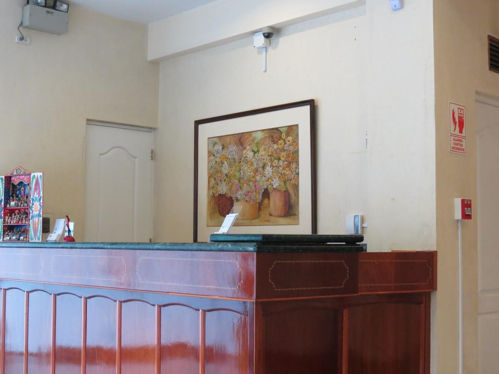Hotel Plaza Mayor Lima Luaran gambar