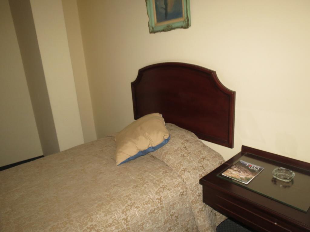 Hotel Plaza Mayor Lima Bilik gambar